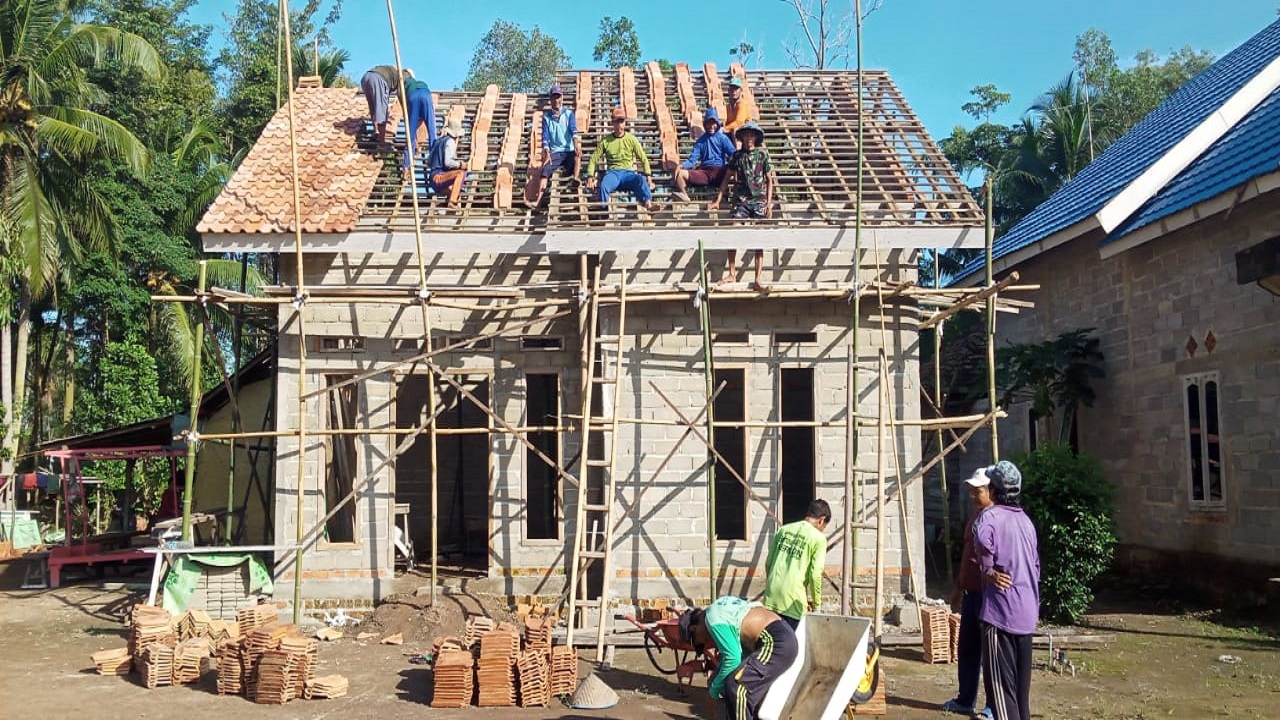 Rumah 20 Warga Dusun Pandende Dibedah