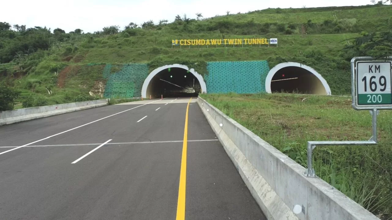 Setelah 12 Tahun, Jalan Tol Cisumdawu Diresmikan