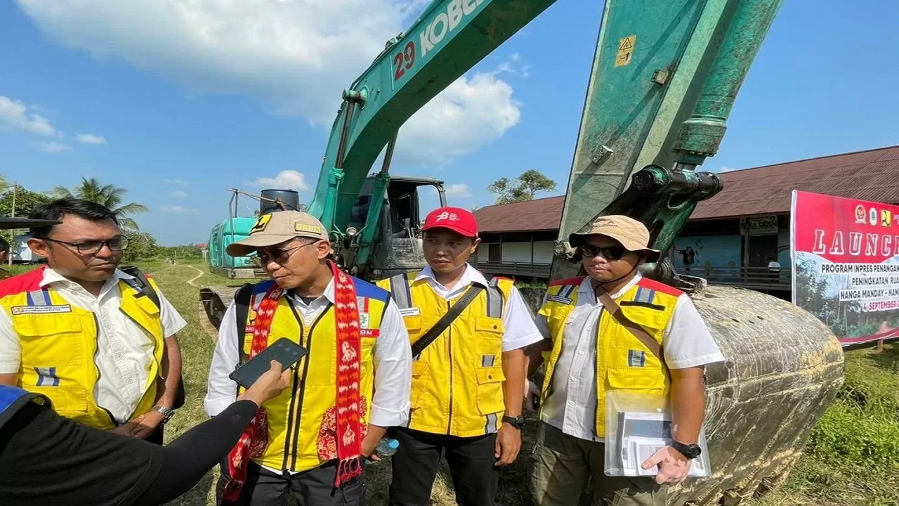 Penanganan Jalan Daerah di Kapuas Hulu Kalimantan Barat Dimulai