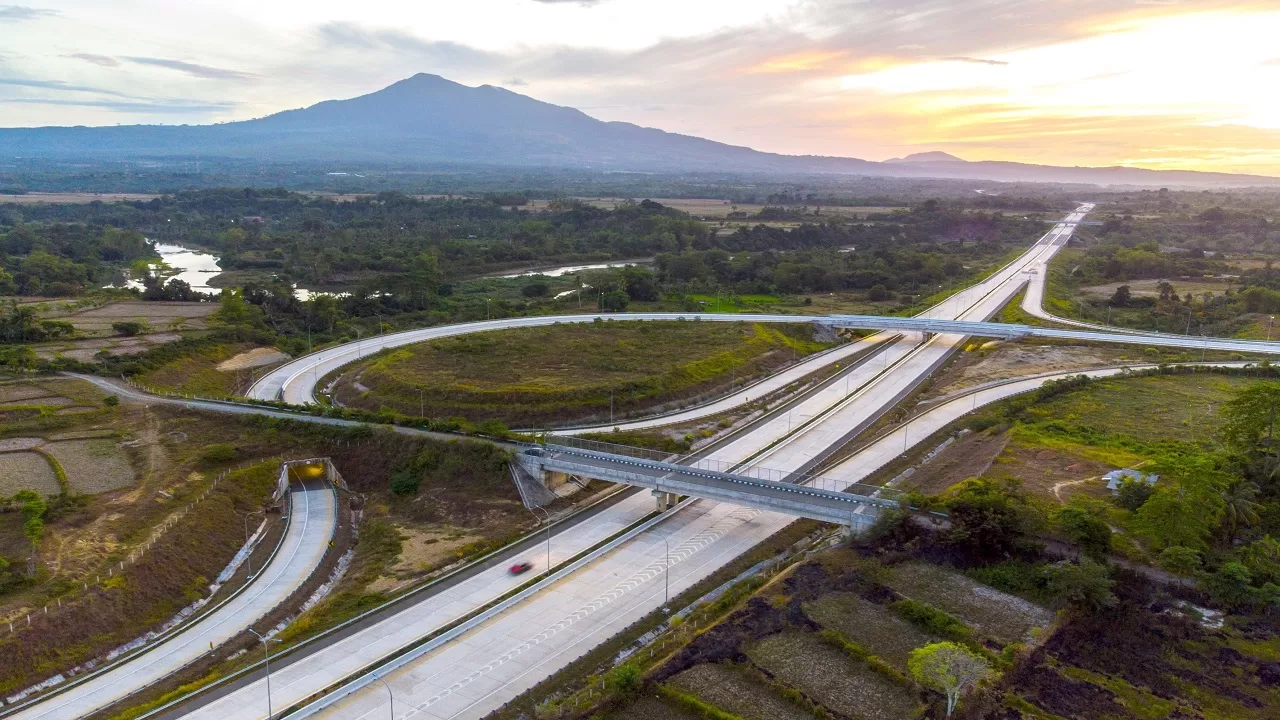 Semen Indonesia Catat Penjualan Naik 10 Persen