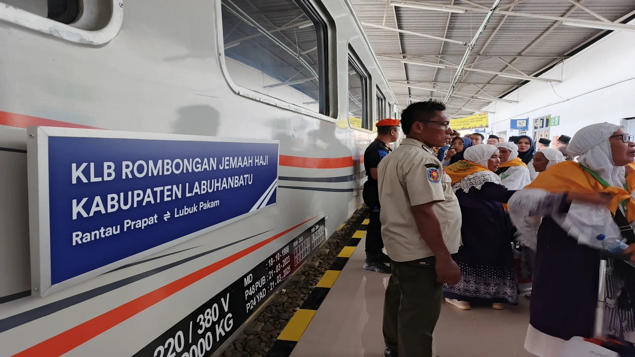 PT KAI Angkut Jemaah Haji dengan Kereta Api