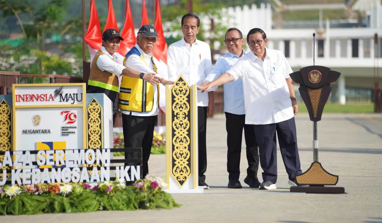 Presiden Jokowi Resmikan Plaza Seremoni Sumbu Kebangsaan